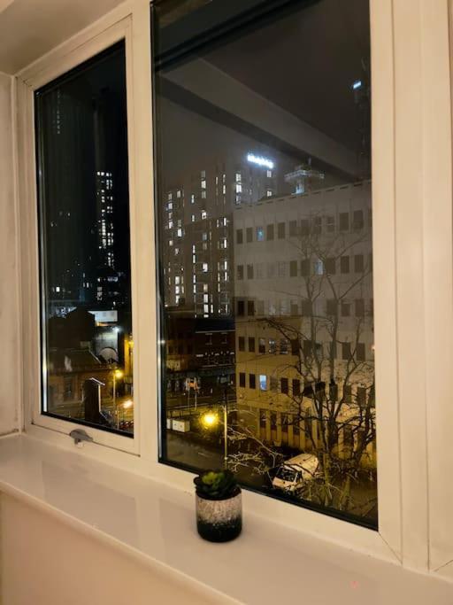 Beautiful Central Open Plan Living! Манчестер Экстерьер фото