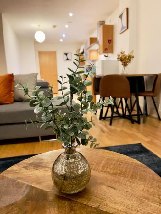 Beautiful Central Open Plan Living! Манчестер Экстерьер фото